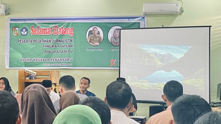 Wisdom Academy Bekali Siswa SMP Pekanbaru dengan Jurnalistik, Latih Lawan Hoaks Sejak Dini